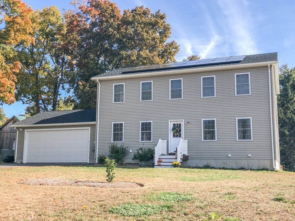 173 Railroad St - Photo 1