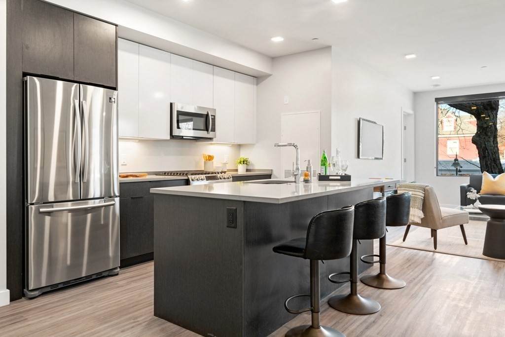 420 Harvard Street - Photo 1