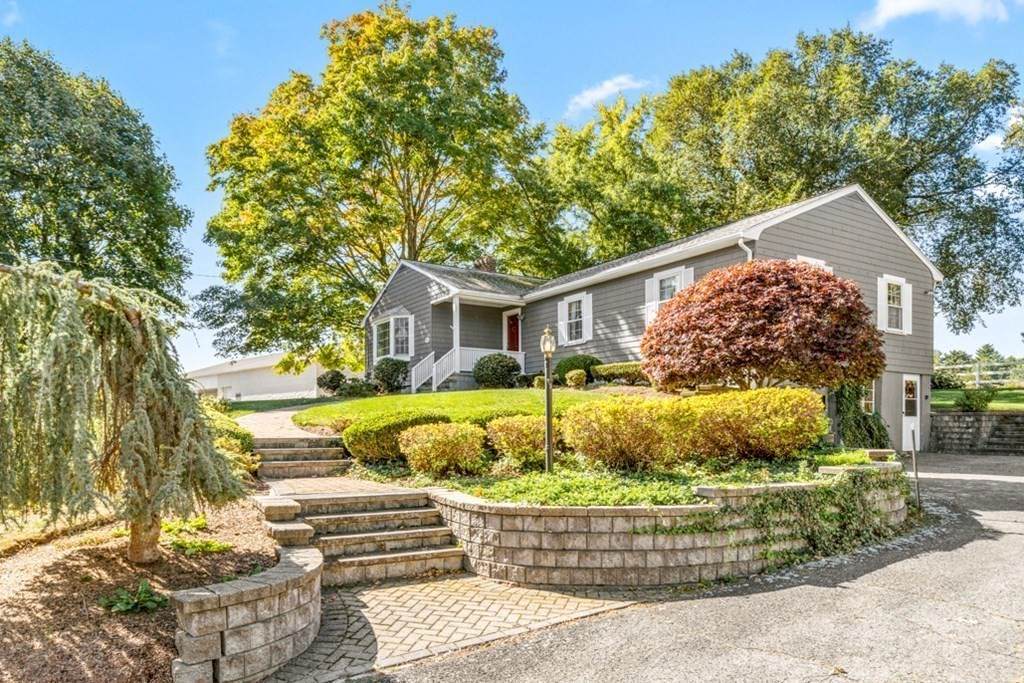 343 Bay Rd - Photo 1