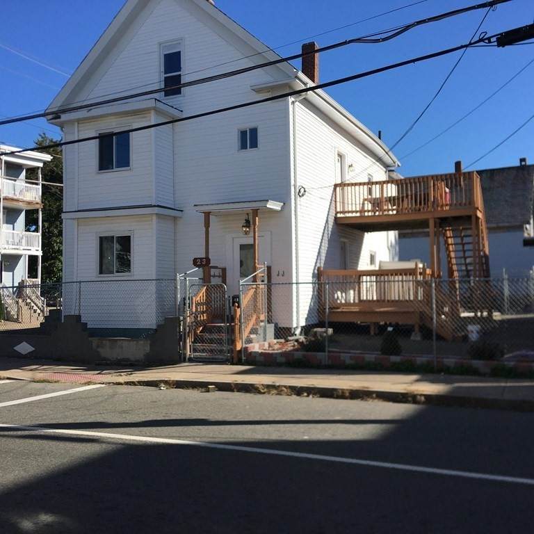 23 N Warren Ave - Photo 1