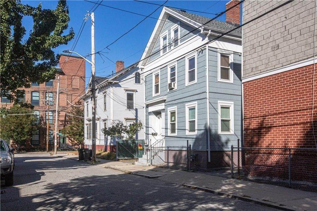 303 Grove St - Photo 1
