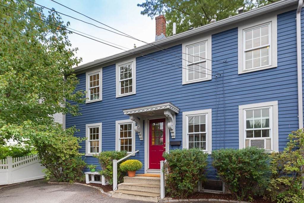 34 School St - Photo 1