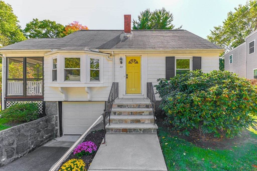 39 Burrwood Road - Photo 1