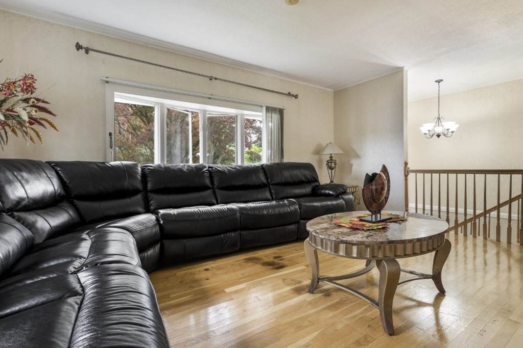 17 Pembroke Dr - Photo 1