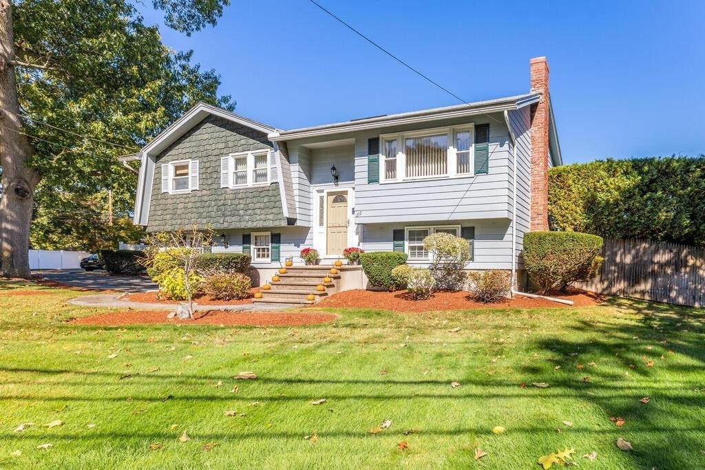 212 Montvale Avenue - Photo 1