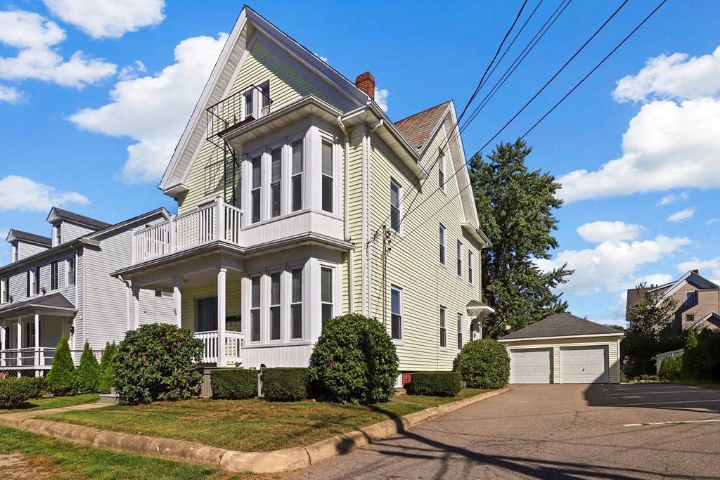 86 French Ave - Photo 1