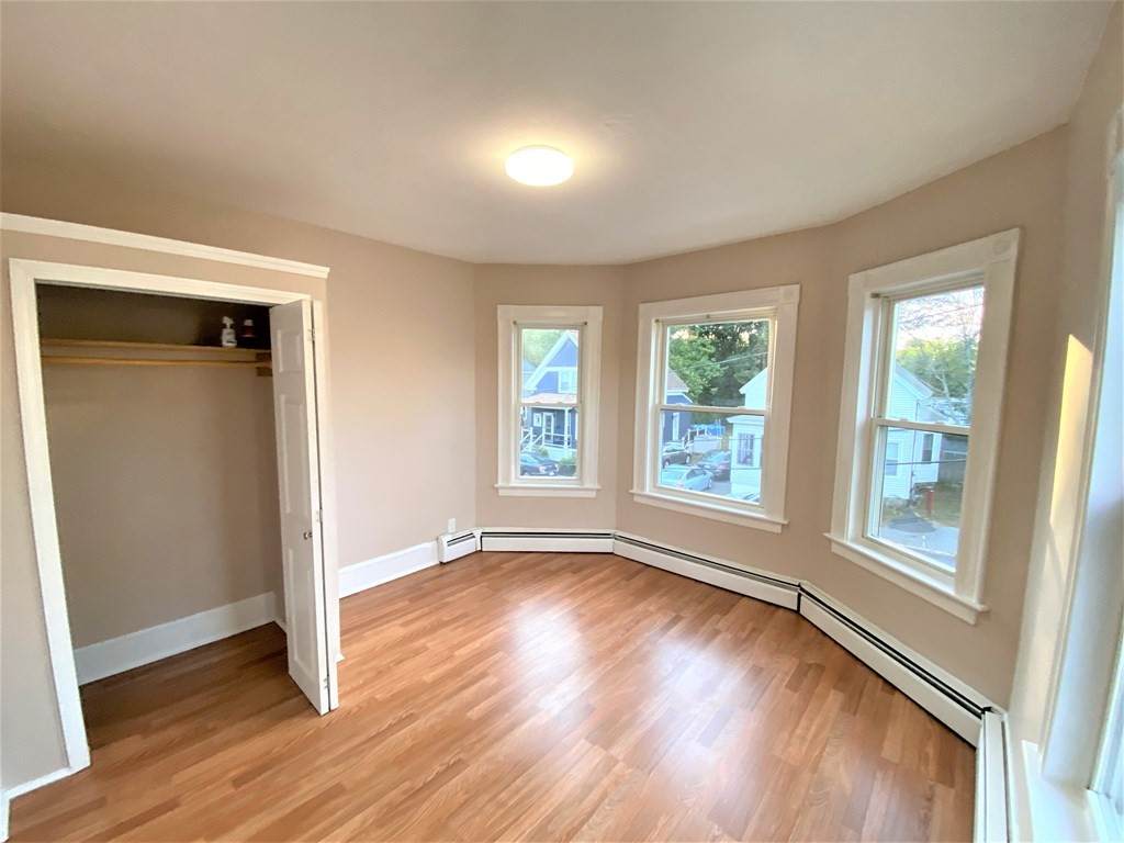 12 Commonwealth Ave - Photo 1