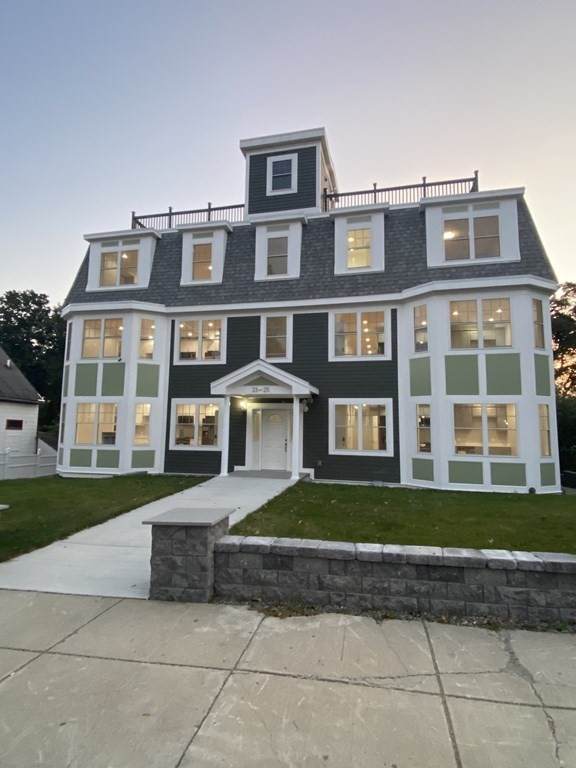 23-25 Bowdoin Ave - Photo 1