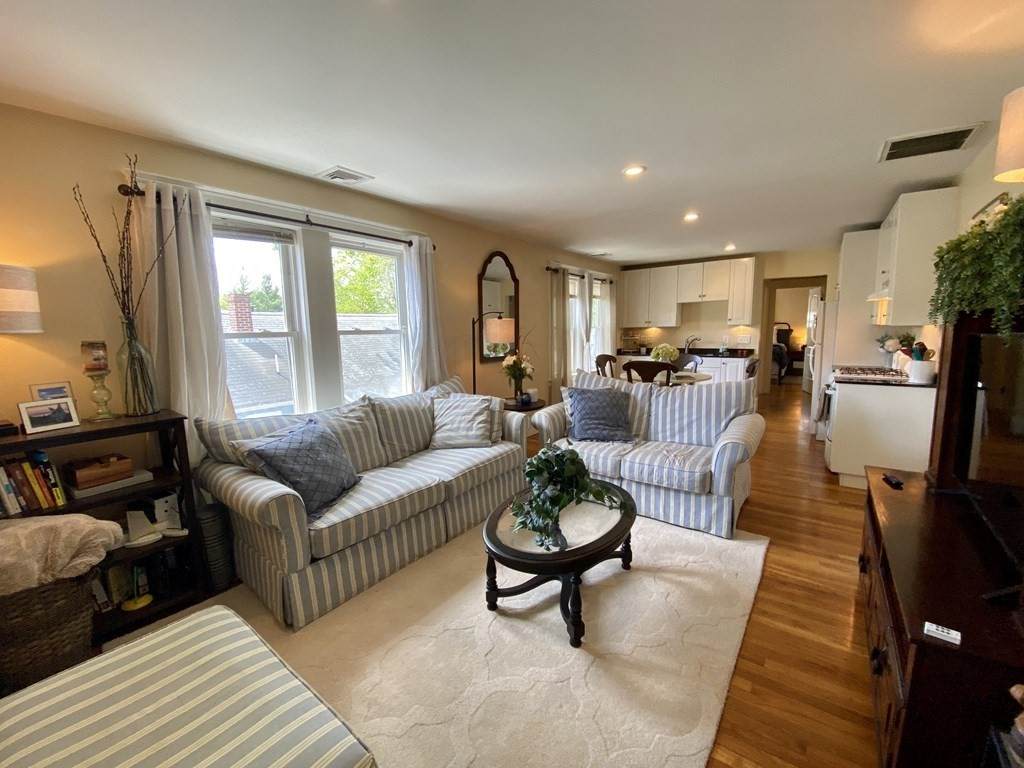 38 Grossman - Photo 1