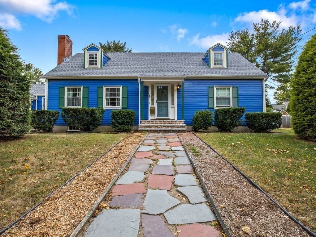 190 Mckay St. - Photo 1