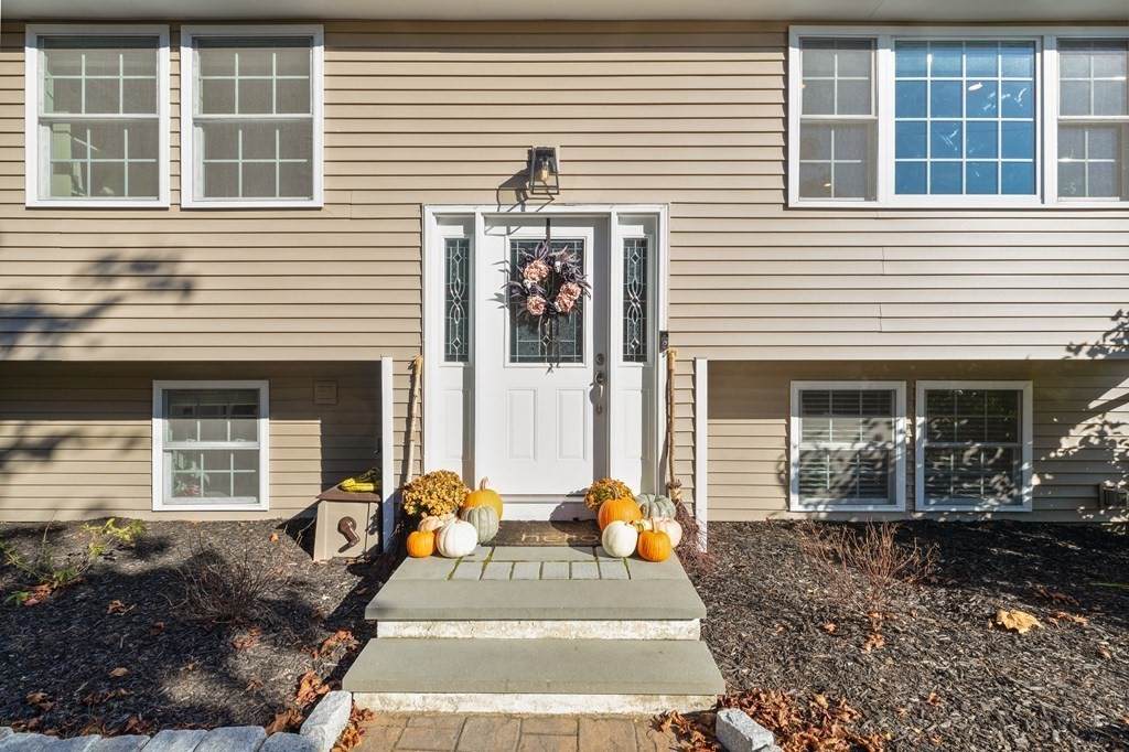 290 Walnut St - Photo 1