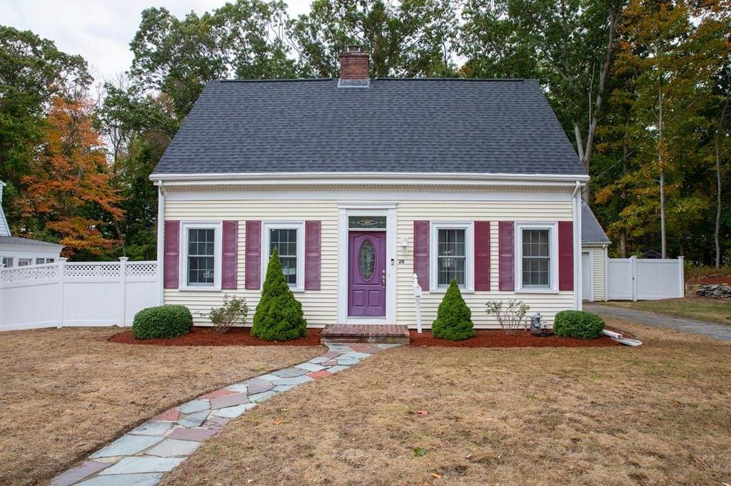20 Claflin St - Photo 1