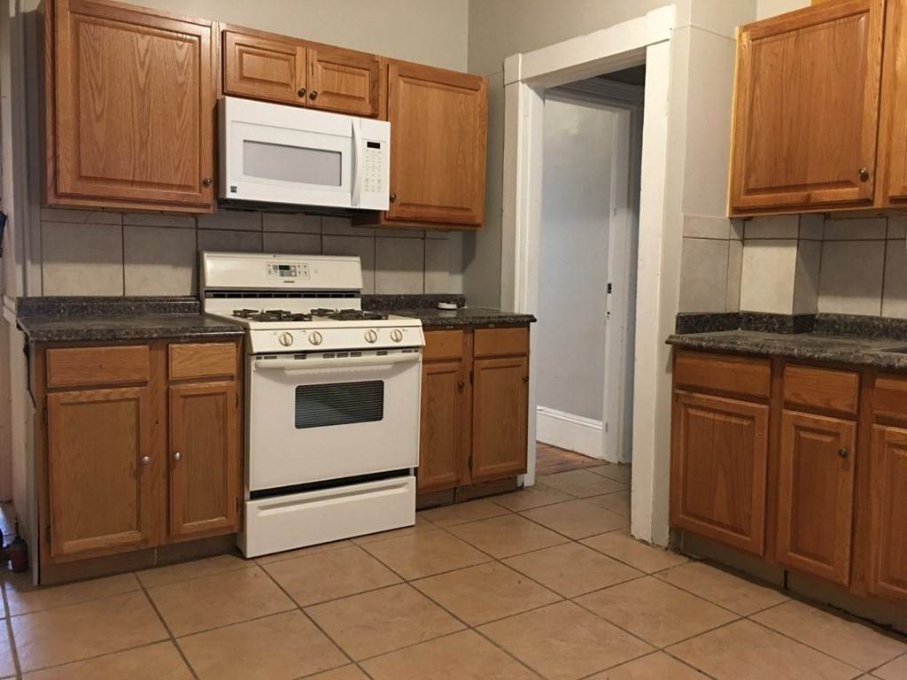 194 Boylston St. - Photo 1
