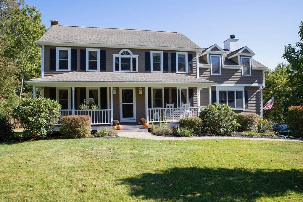 130 Old Plain St - Photo 1