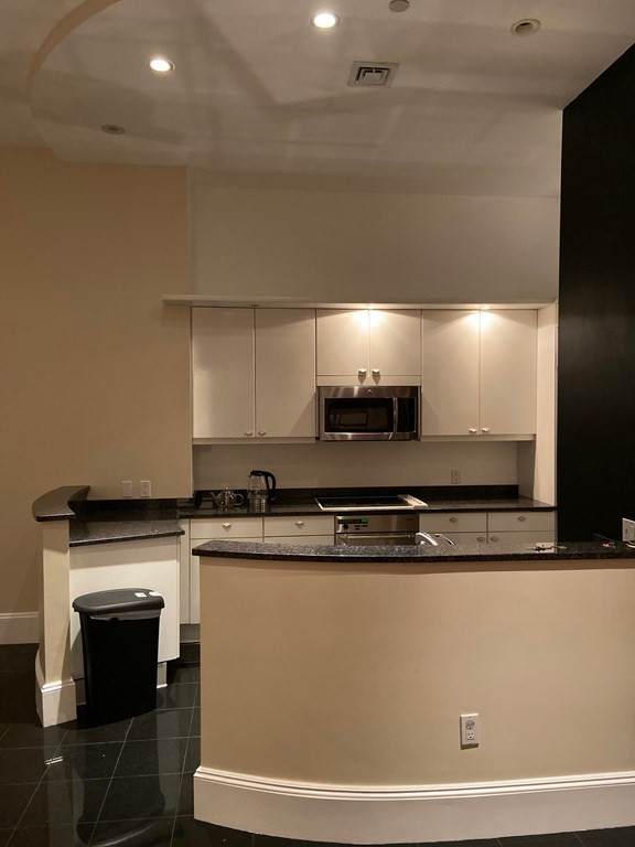 108 Richmond St - Photo 1