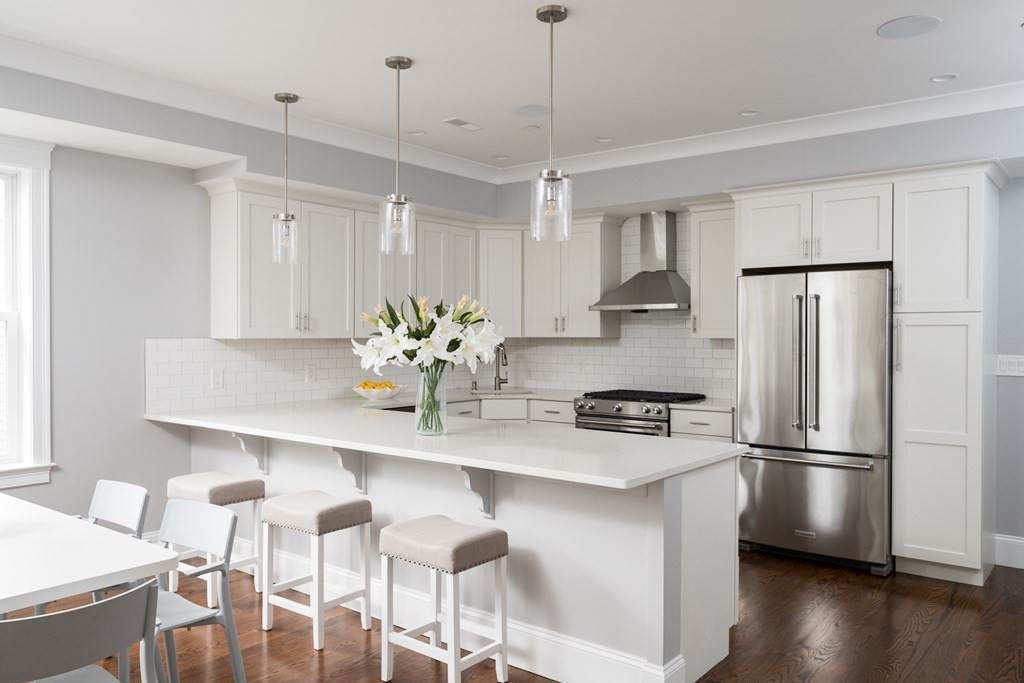 77 Dix Street - Photo 1