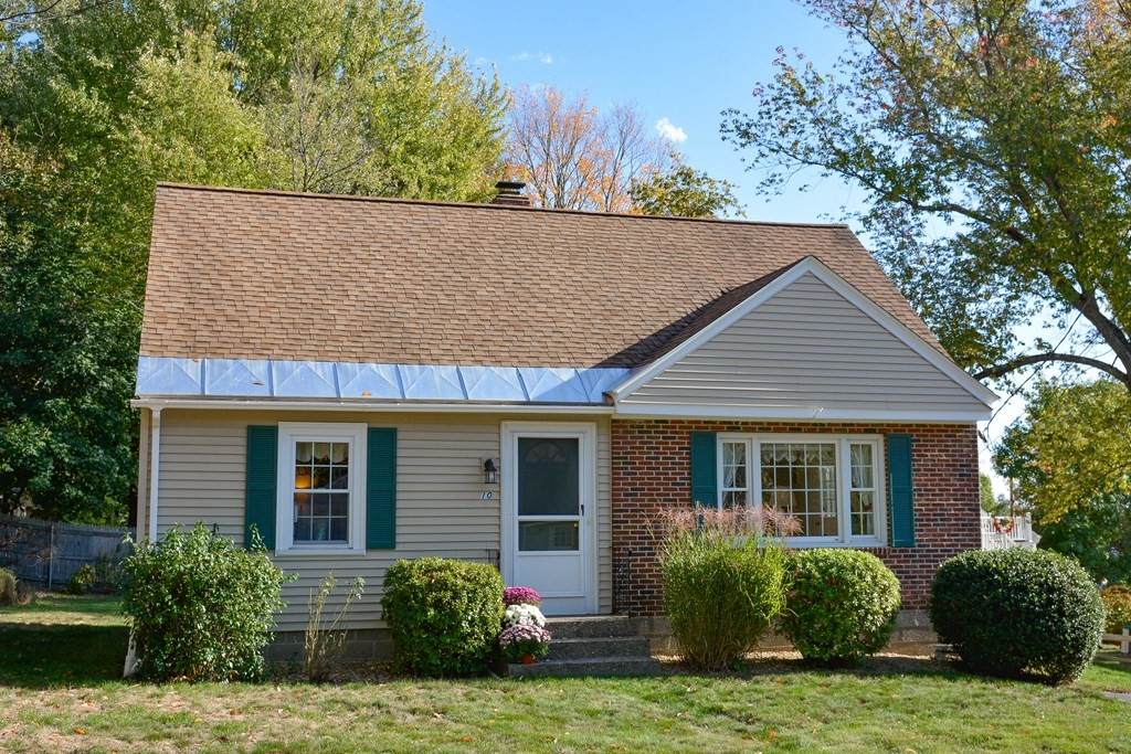 10 Pleasantview Ave - Photo 1