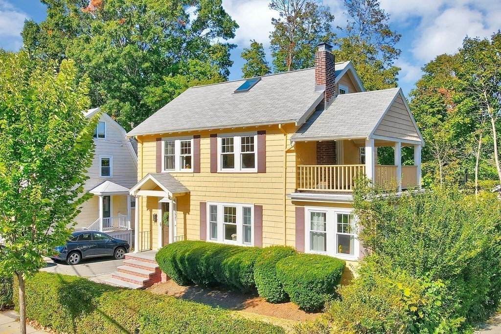 231 Orchard St - Photo 1