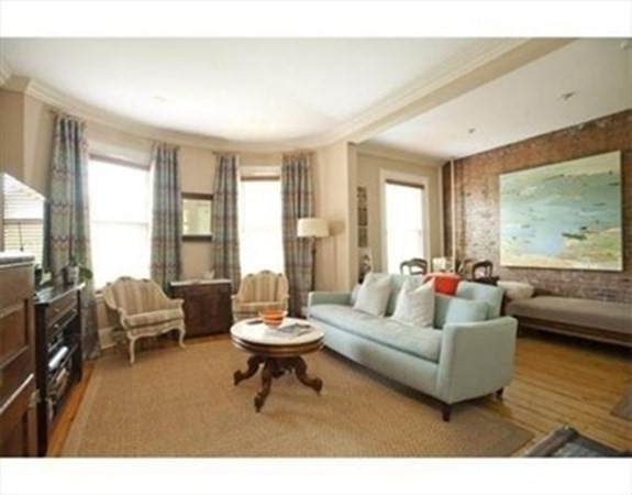 19 E Concord St - Photo 1