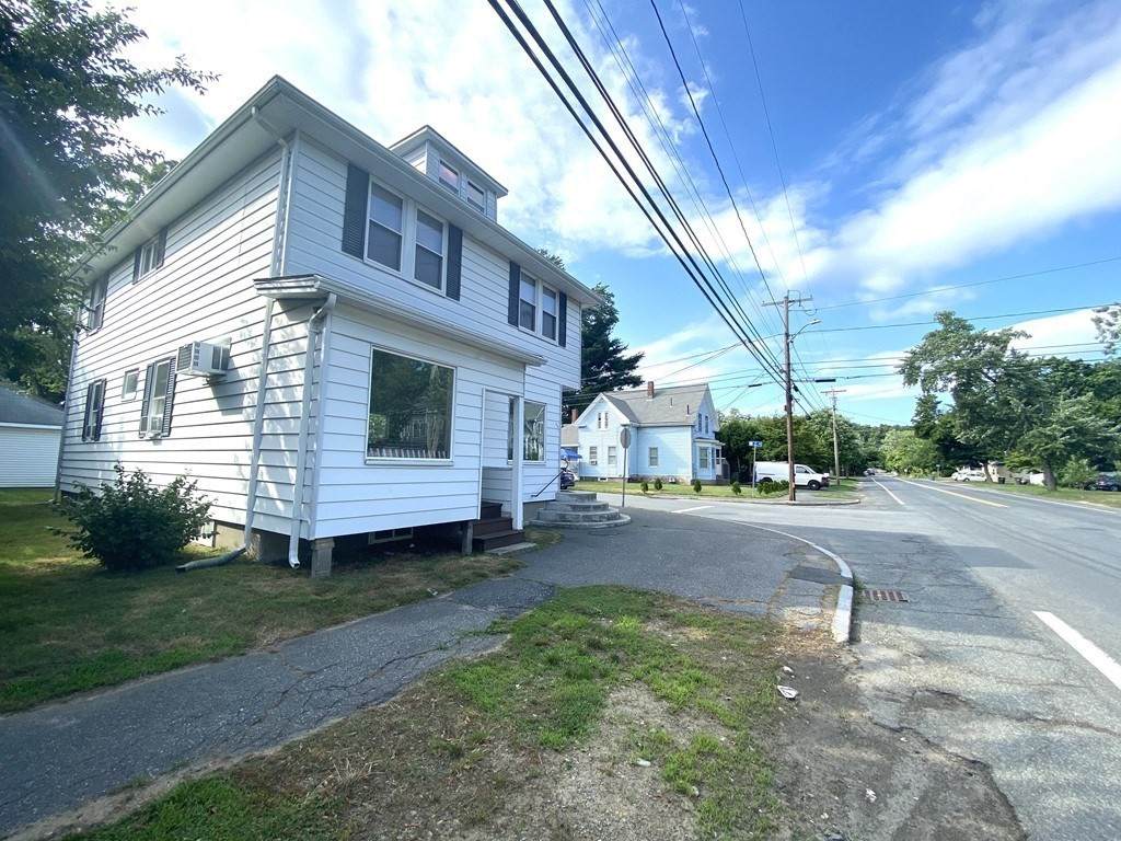 344 Bishop St - Photo 1