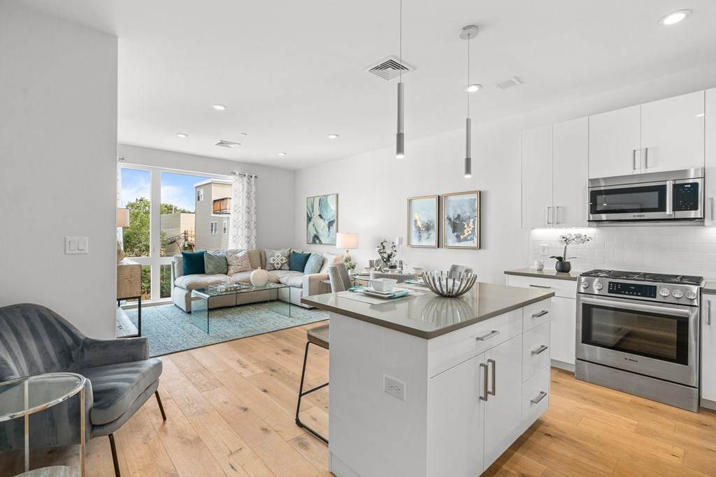 420 West Broadway - Photo 1