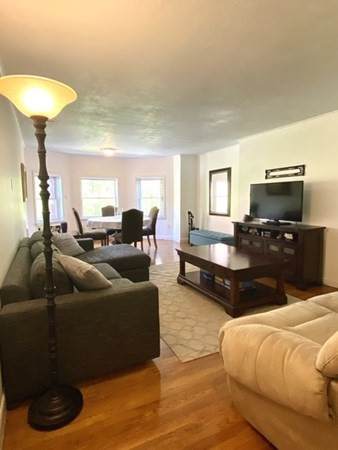 281 Beacon St - Photo 1
