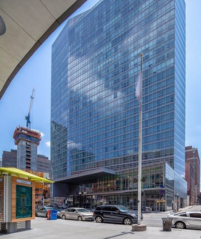 110 Stuart - Photo 1
