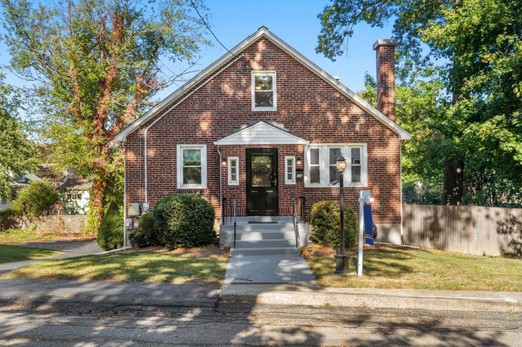 35 Kenilworth Rd - Photo 1