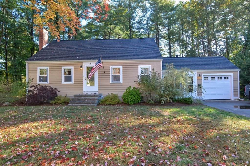 19 North Street Circle - Photo 1