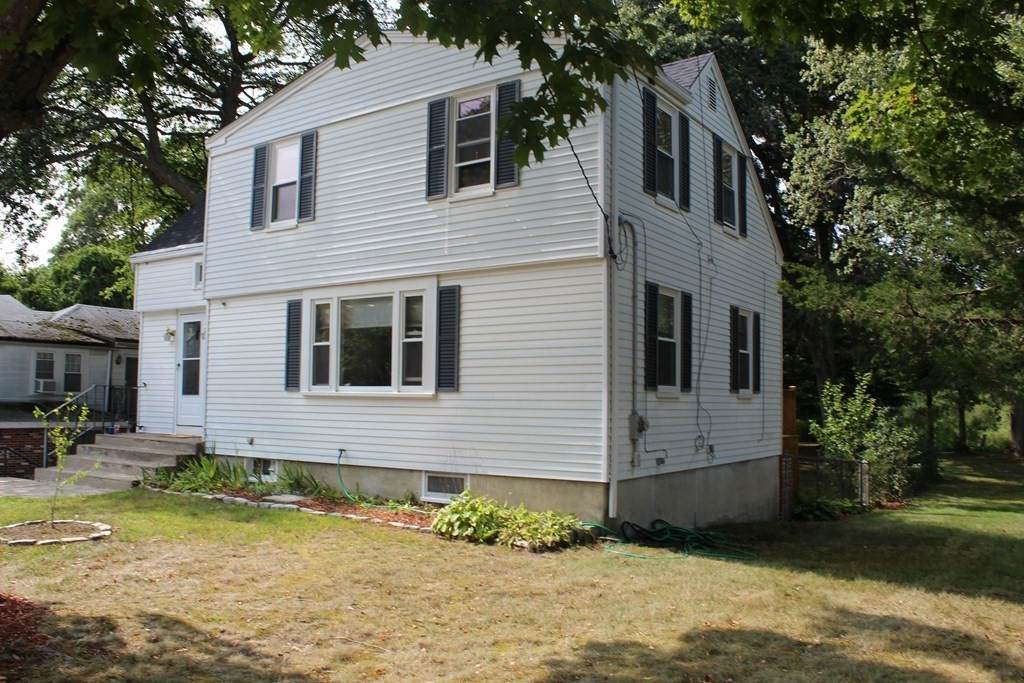 70 Riverside - Photo 1
