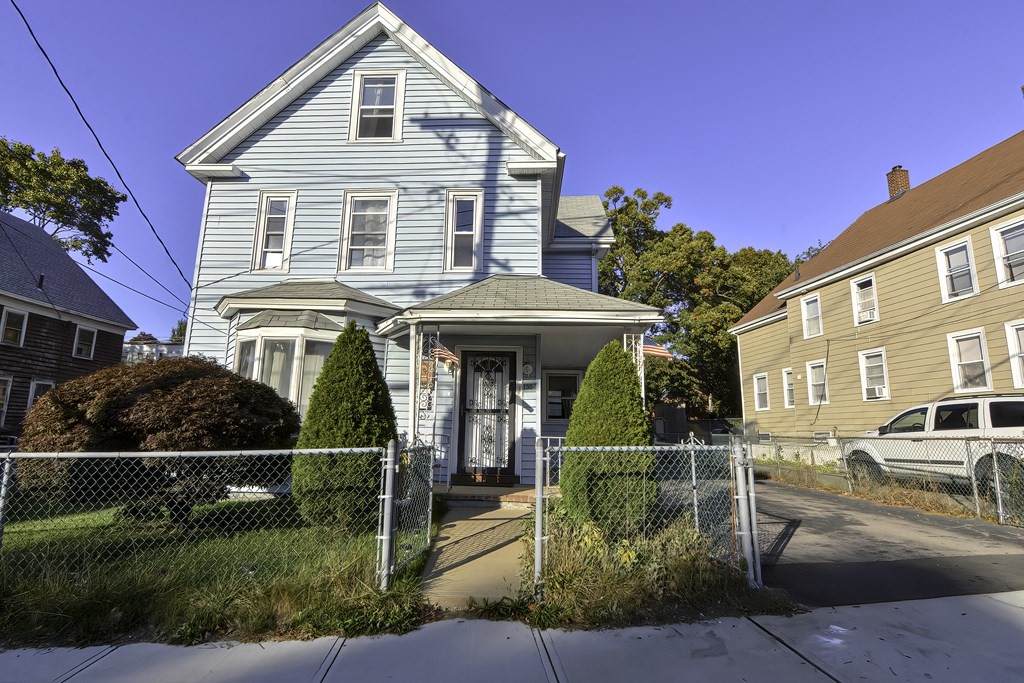 130 Park St - Photo 1