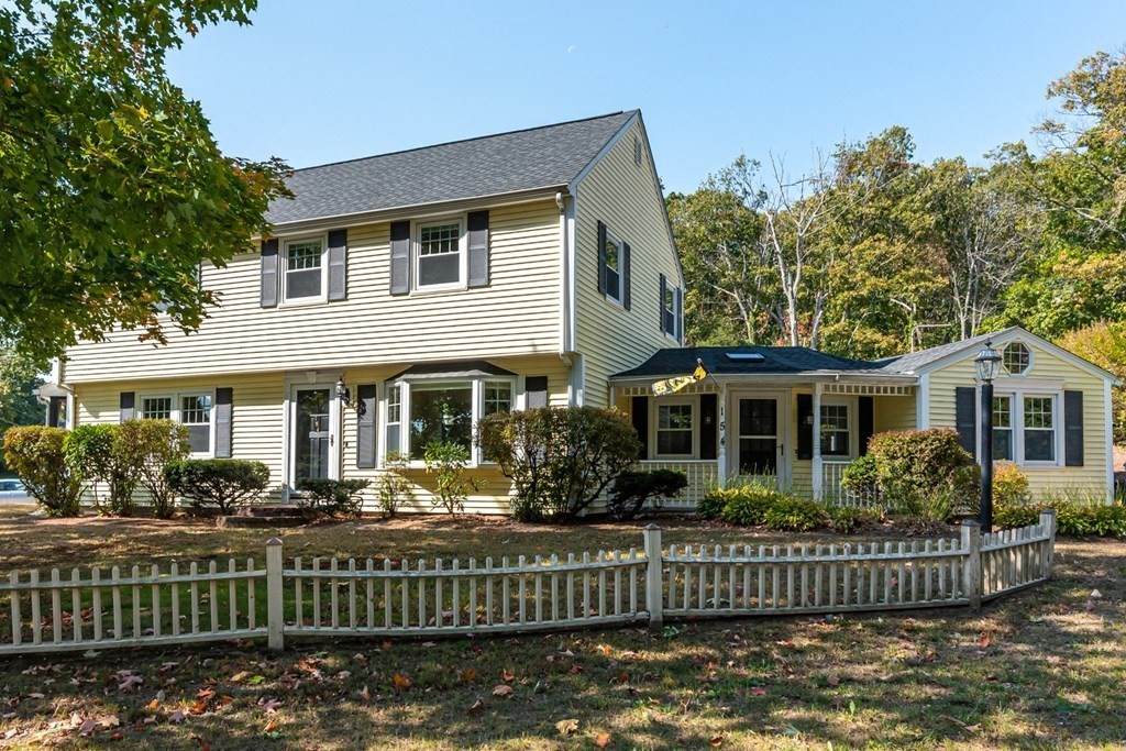 154 Wilson St - Photo 1