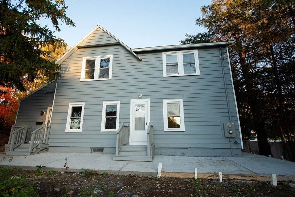 57 Crawford St - Photo 1