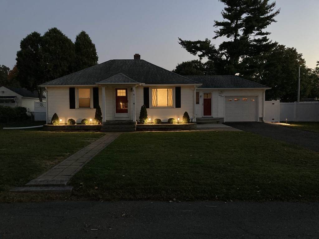 37 White St - Photo 1