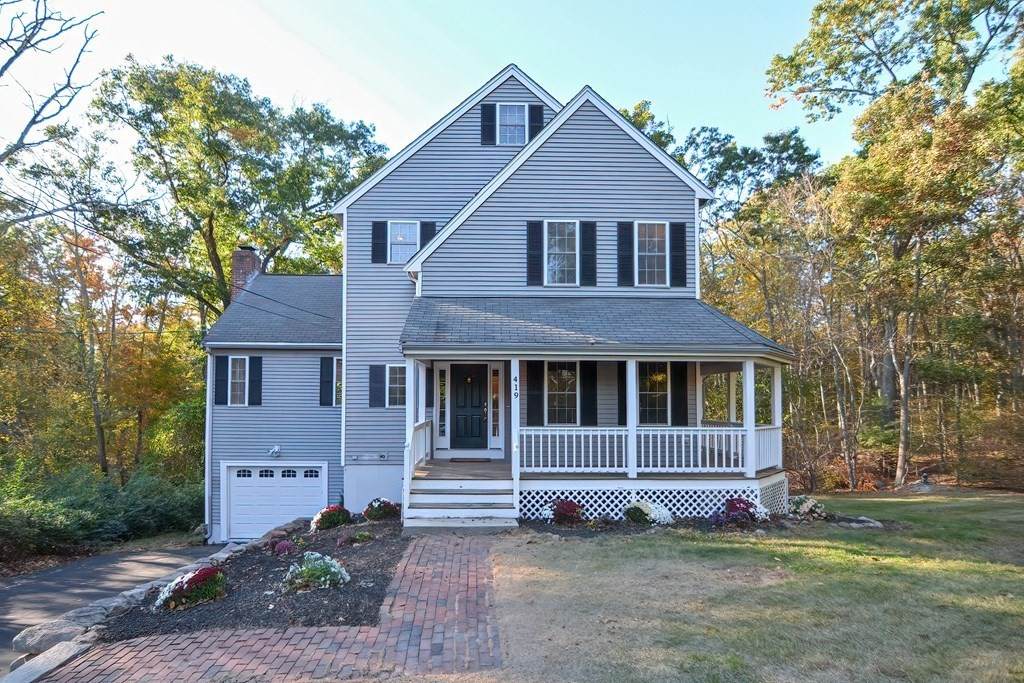 419 East St - Photo 1