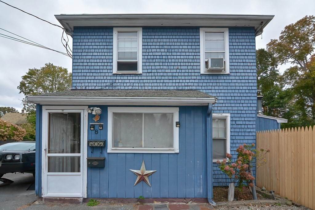 8 Greenleaf St - Photo 1