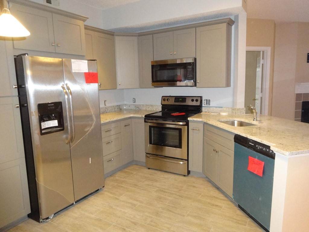63 Bradford Commons Lane - Photo 1