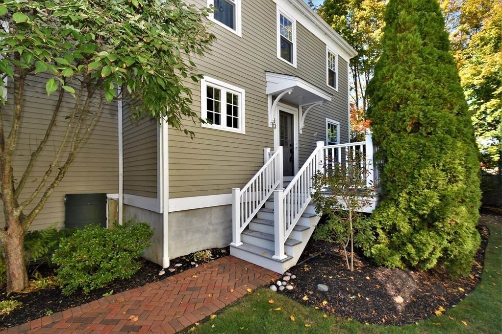 6 Essex Road - Photo 1