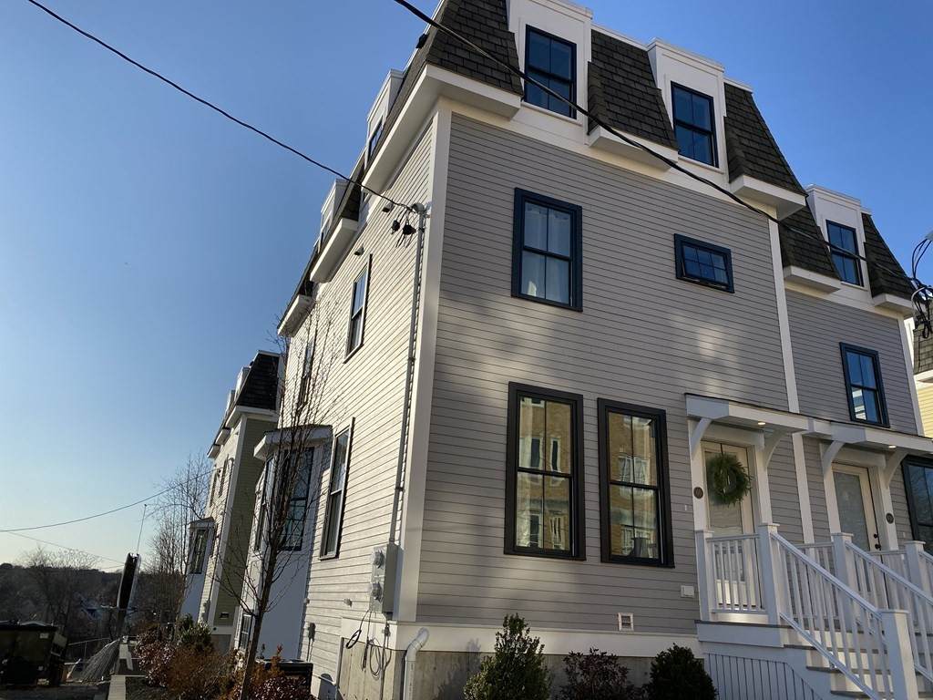 62 Harvard Ave - Photo 1