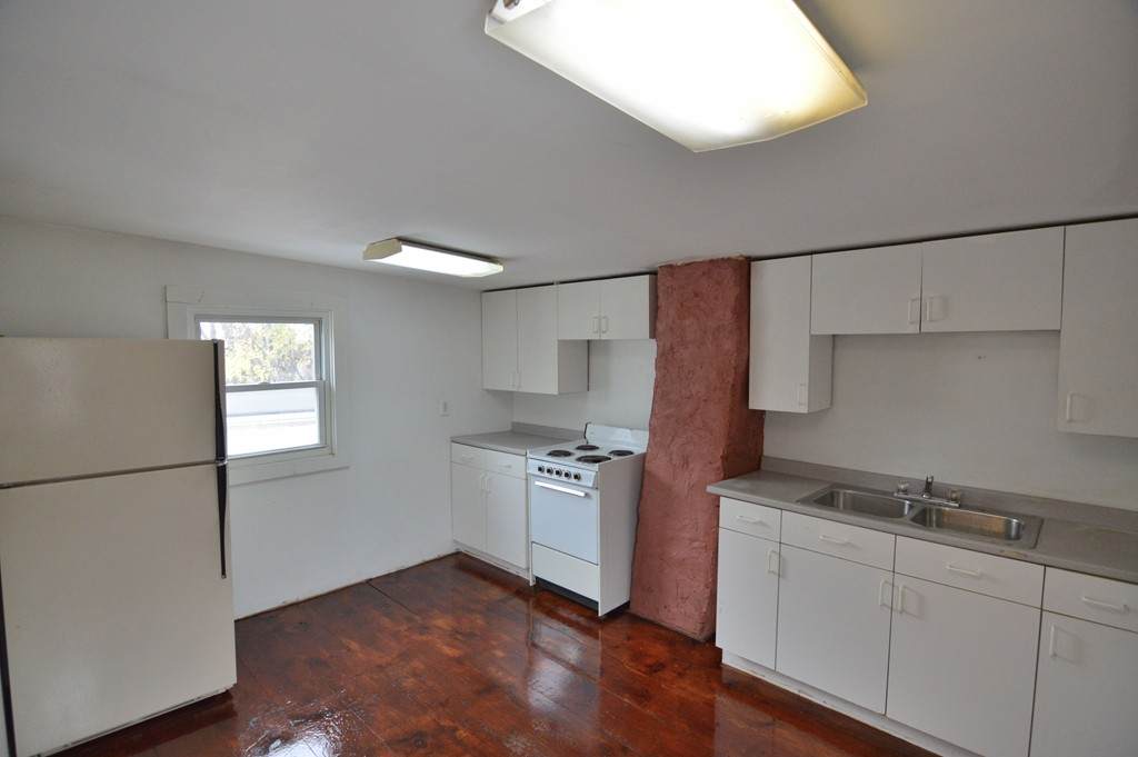 17 Marcella Street - Photo 1