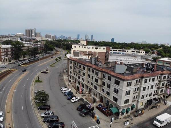 1222 Commonwealth Ave - Photo 1
