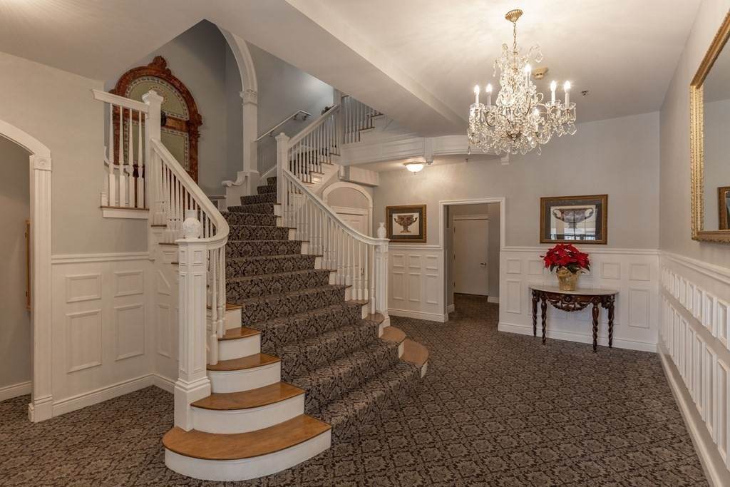 10 Charlesgate E. - Photo 1