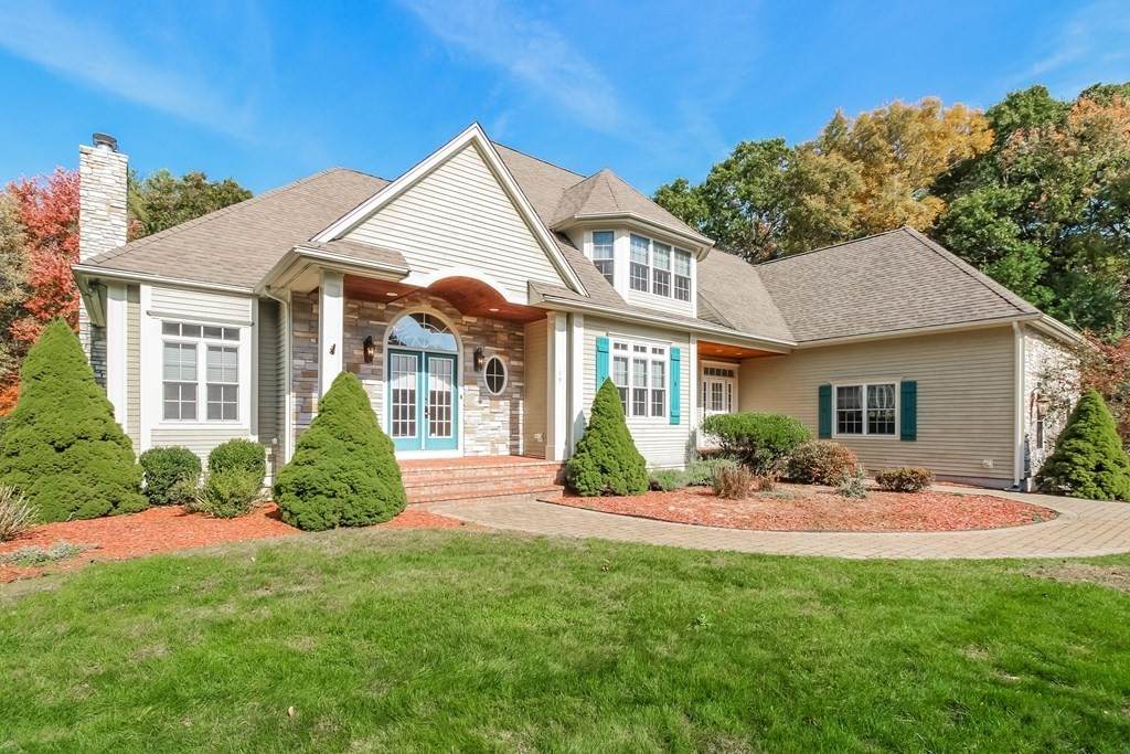19 Oak Leaf Lane - Photo 1