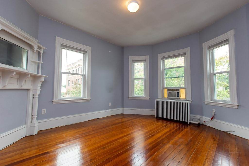 11 Langmaid Ave. - Photo 1
