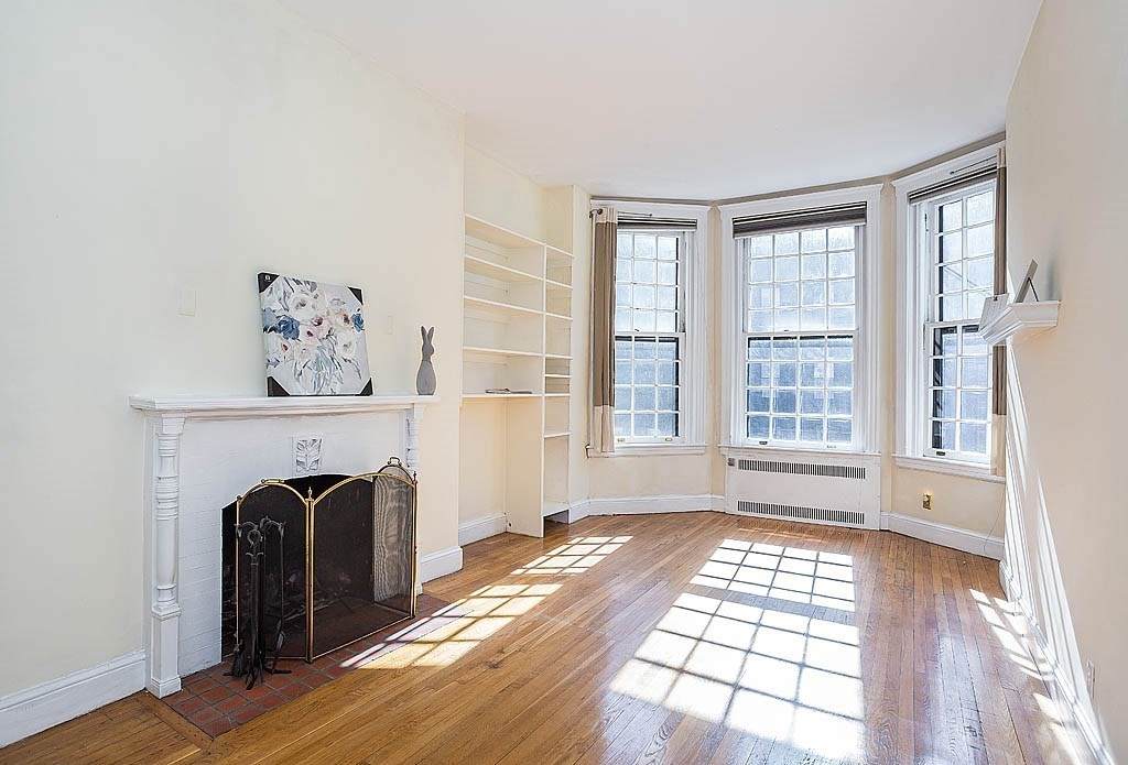 371 Beacon Street - Photo 1