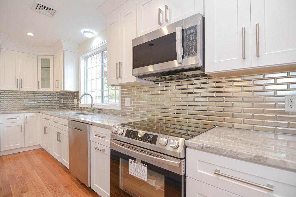314 Center Street - Photo 1