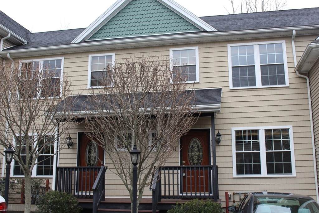 8 Grant St - Photo 1