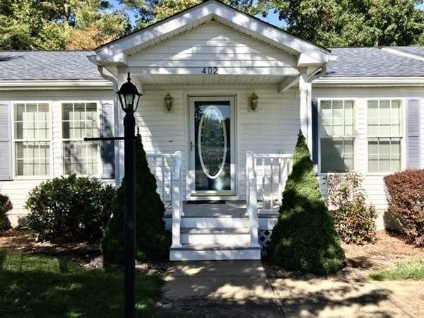 402 Crystal Way - Photo 1