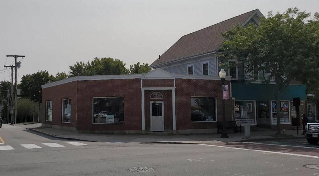 563 Washington St - Photo 1