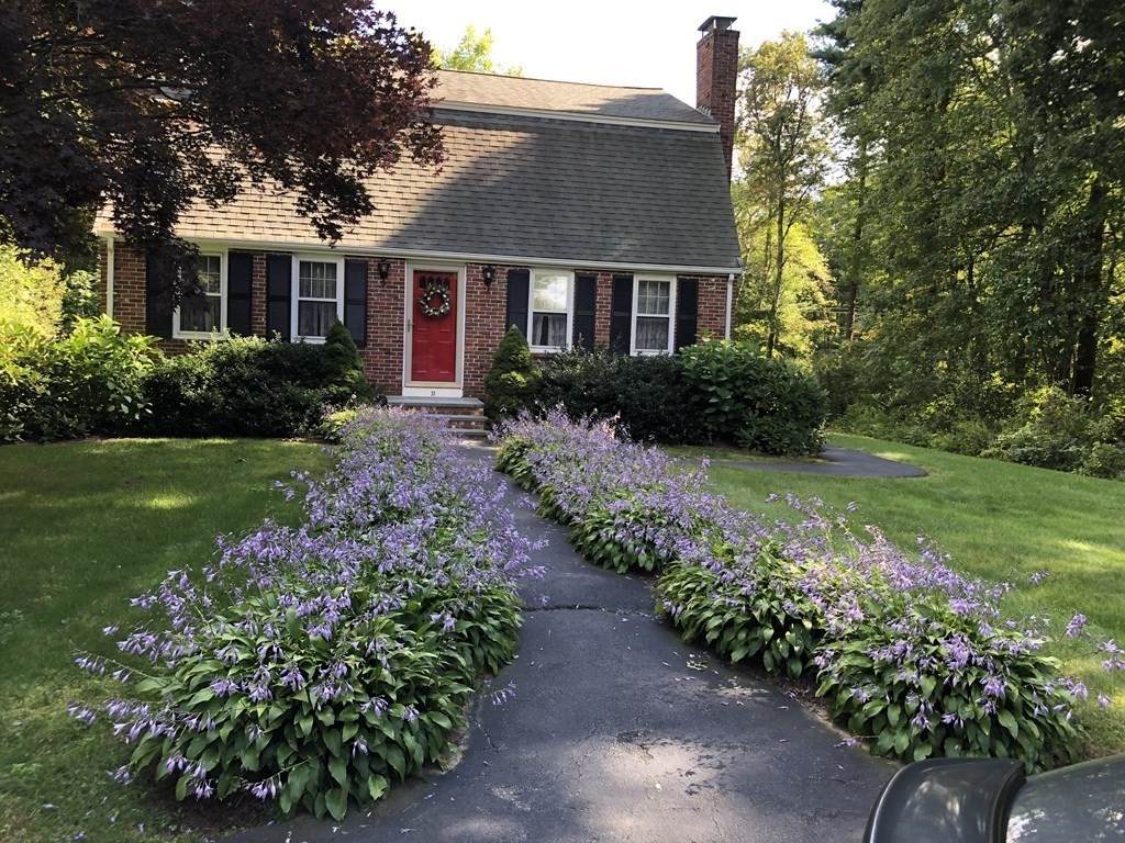 31 Tiffany Circle - Photo 1